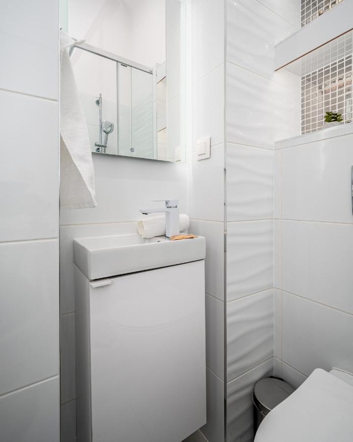 Apart D&K Apartament Z Widokiem Na Palac Kultury I Nauki Apartment วอร์ซอ ภายนอก รูปภาพ